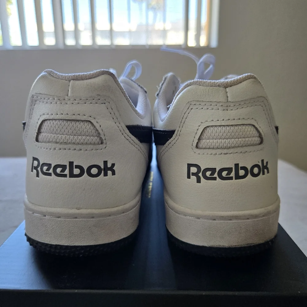 Reebok Unisex BB 4000 II Shoes, 10.5
